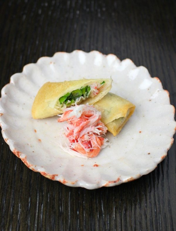 毛蟹と芹の春巻き　￥2,200