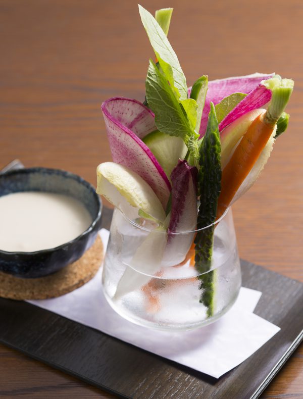 旬の地野菜のバーニャカウダ―　¥2,000